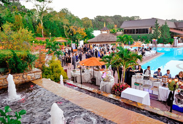 540 supporters of South Nassau Communities Hospital attended the Hospital’s new Soirée Under the Stars at the Crest Hollow Country Club.